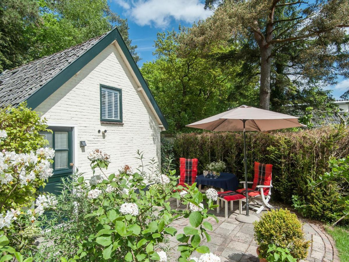 Pleasing Holiday Home In Schoorl With Patio Esterno foto