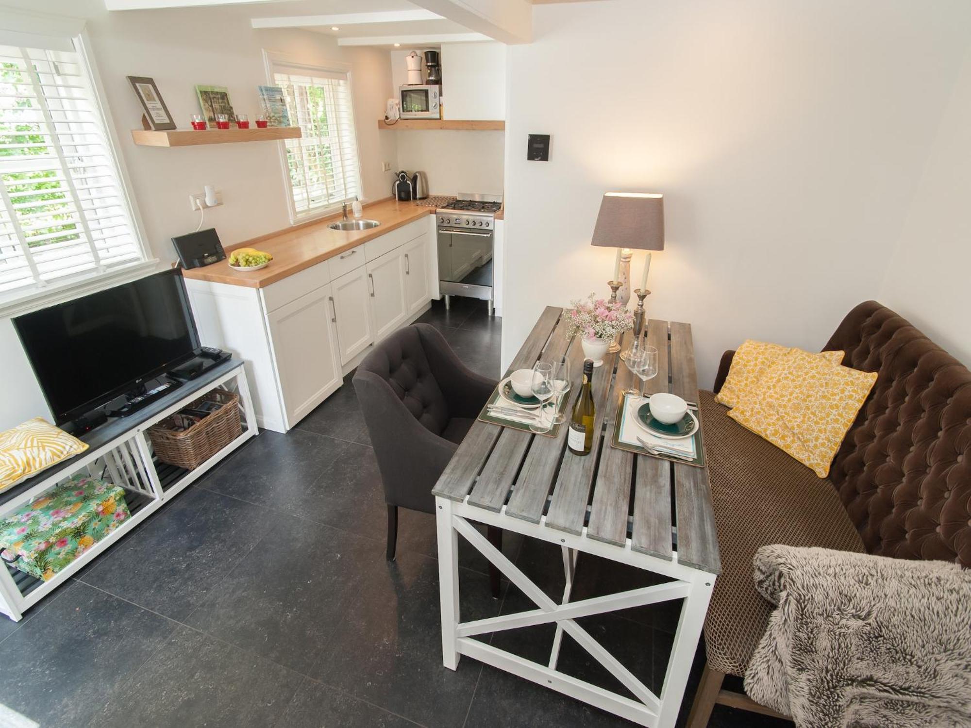 Pleasing Holiday Home In Schoorl With Patio Esterno foto